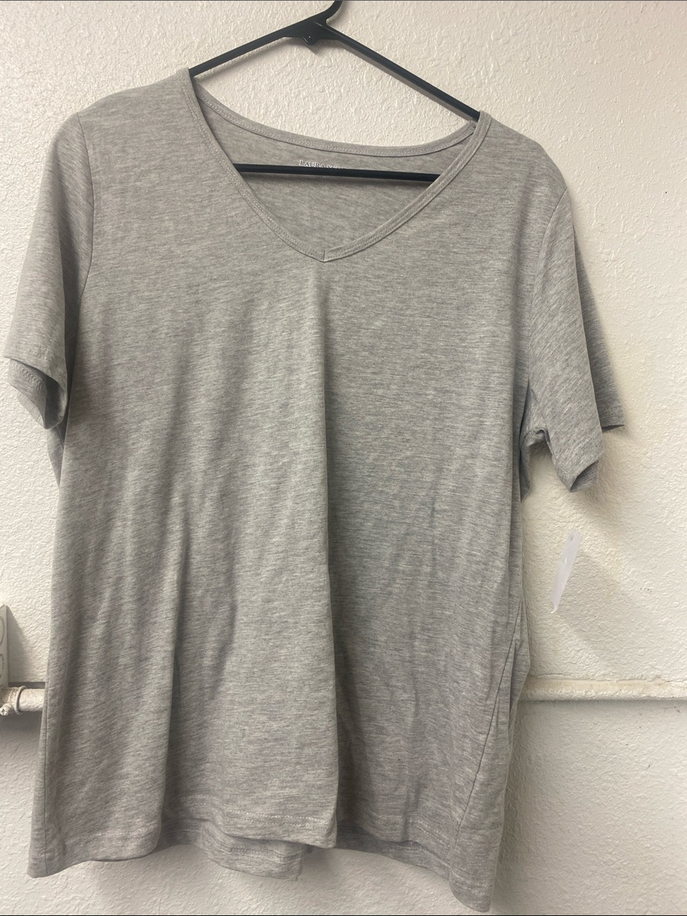 Laura Scott Light Gray V-Neck Short Sleeve Tee